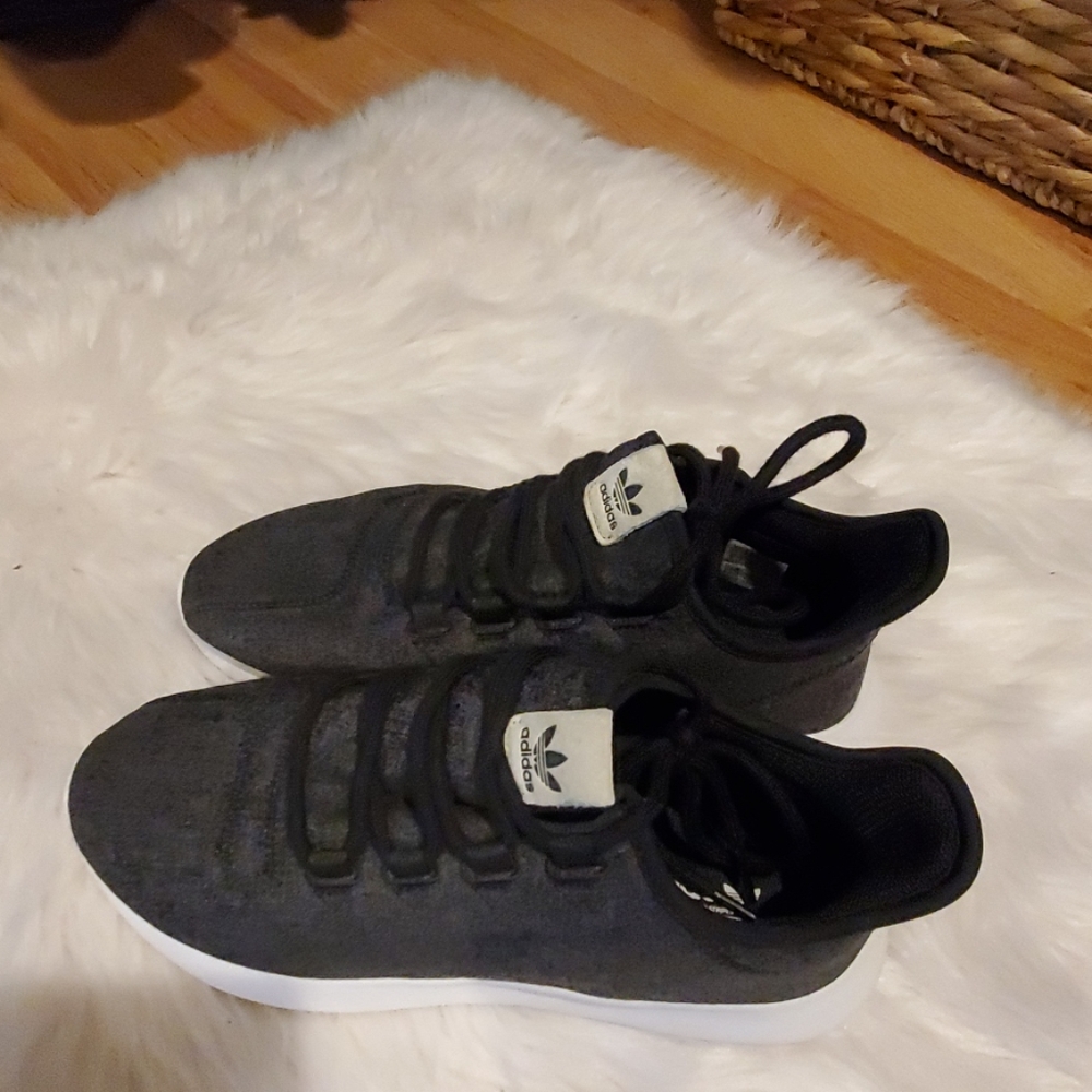 Adidas Tubular